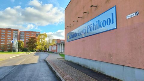 Alanud on Sillamäe eesti põhikooli väliala rekonstrueerimine
