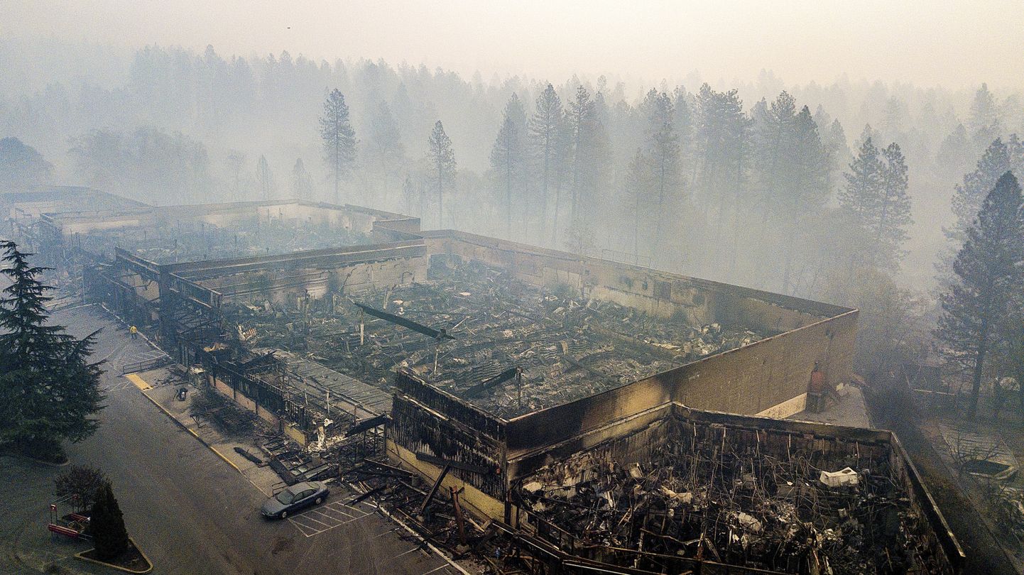 Сгоревшие поселки в Калифорнии