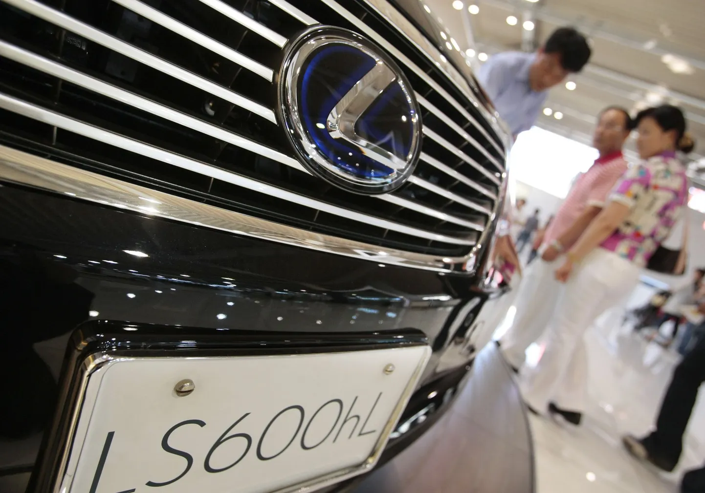 Lexus LS 600