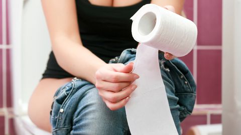 Arstid hoiatavad: paljud kasutavad WC-paberit valesti, seades nii enda tervist ohtu