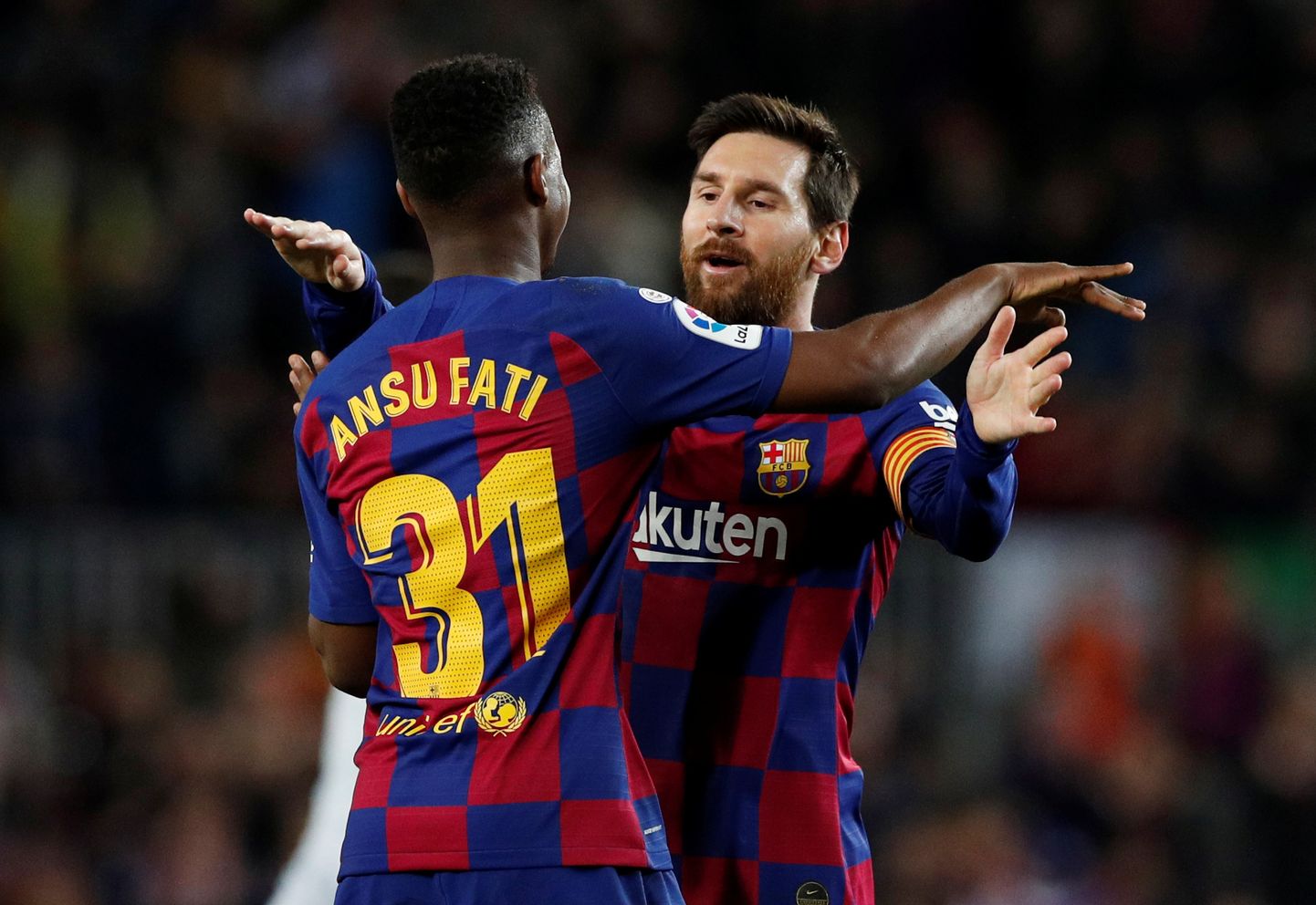 Lionel Messi ja Ansu Fati väravat tähistamas.