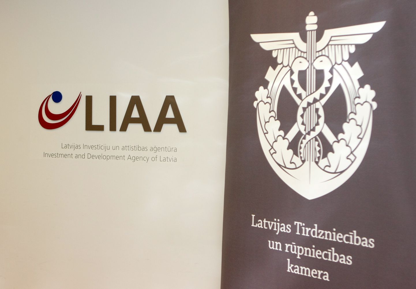 Latvijas Investīciju un attīstības aģentūras telpās tiks parakstīts līgums starp Latvijas Investīciju un attīstības aģentūru un Latvijas Tirdzniecības un rūpniecības kameru par uzņēmēju apmācības projekta ''Produktivitātes evolūcija'' īstenošanu.