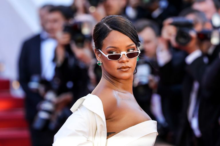 Rihanna Cannes'is