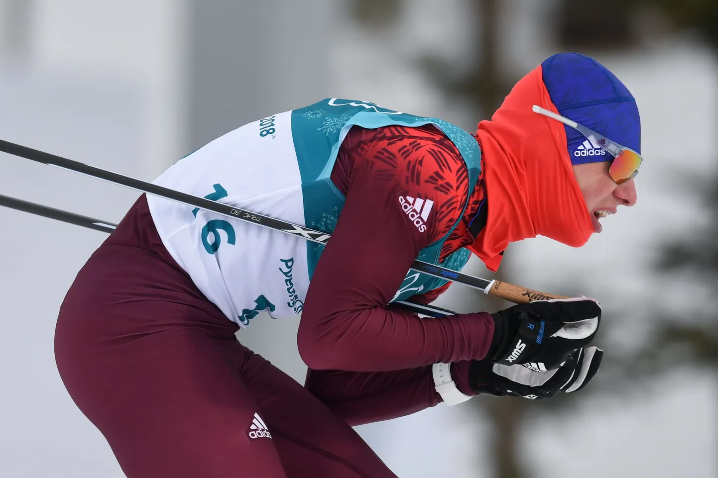 Денис Спицов показал в скиатлоне четвертый результат.