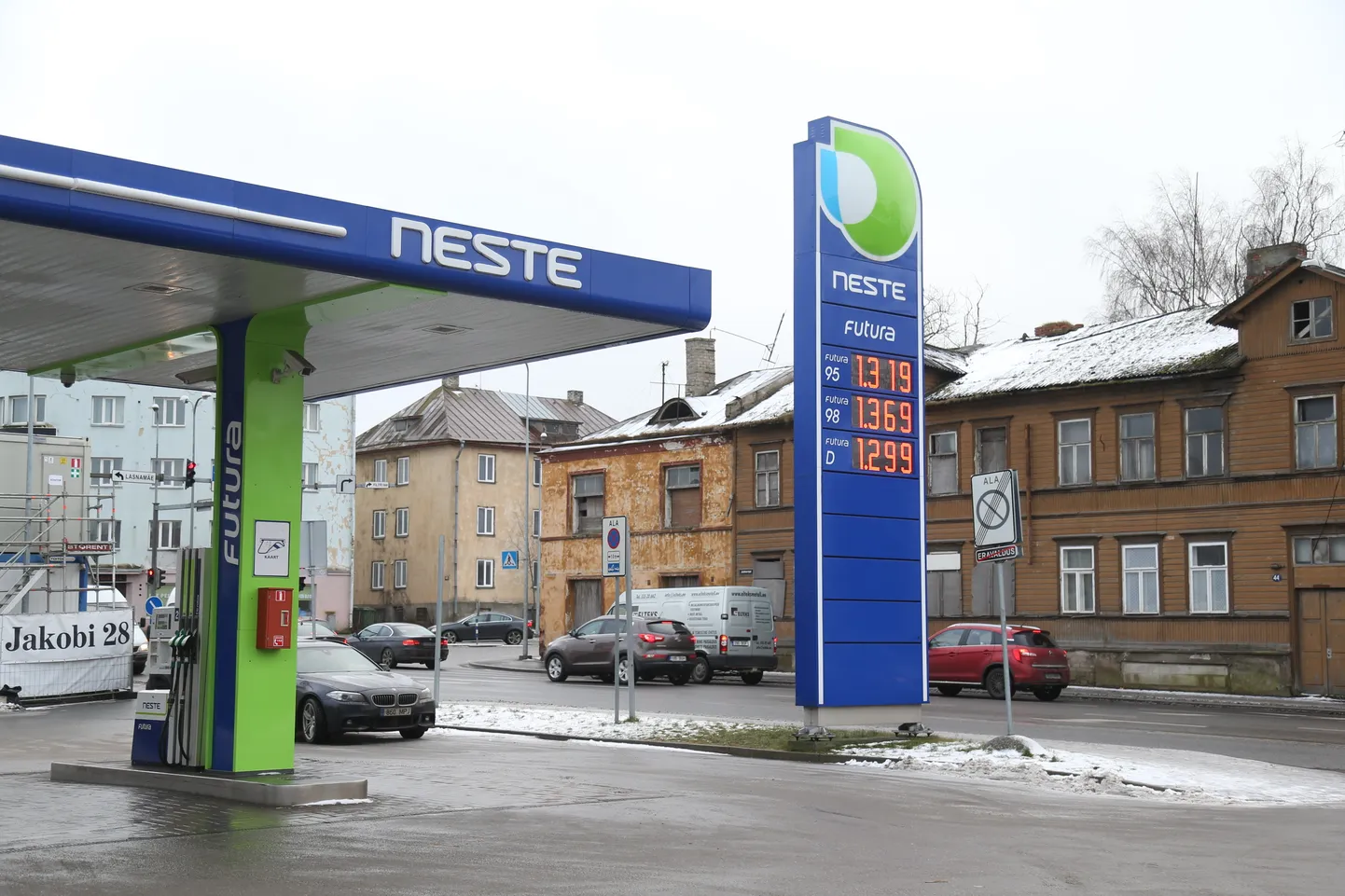 Kütusehind Juhkentali tänava tanklas küündis eile üle 1,3 euro.