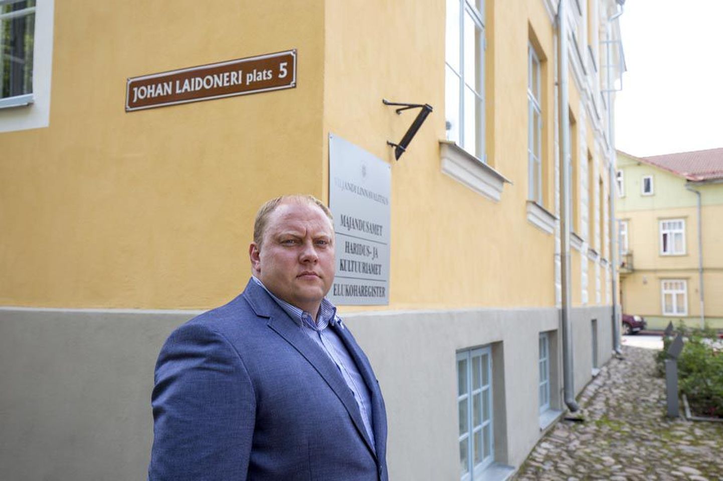 Varem Riigi Kinnisvara aktsiaseltsi Lõuna piirkonna haldurina töötanud Andres Mägi on kaks nädalat Viljandi linna uut kinnisvara haldamisega tegelevat allüksust juhtinud.