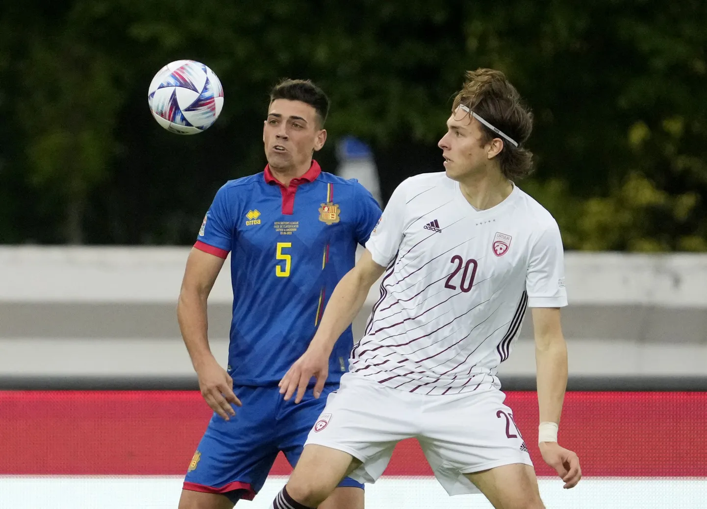 Roberts Uldriķis (pa labi)