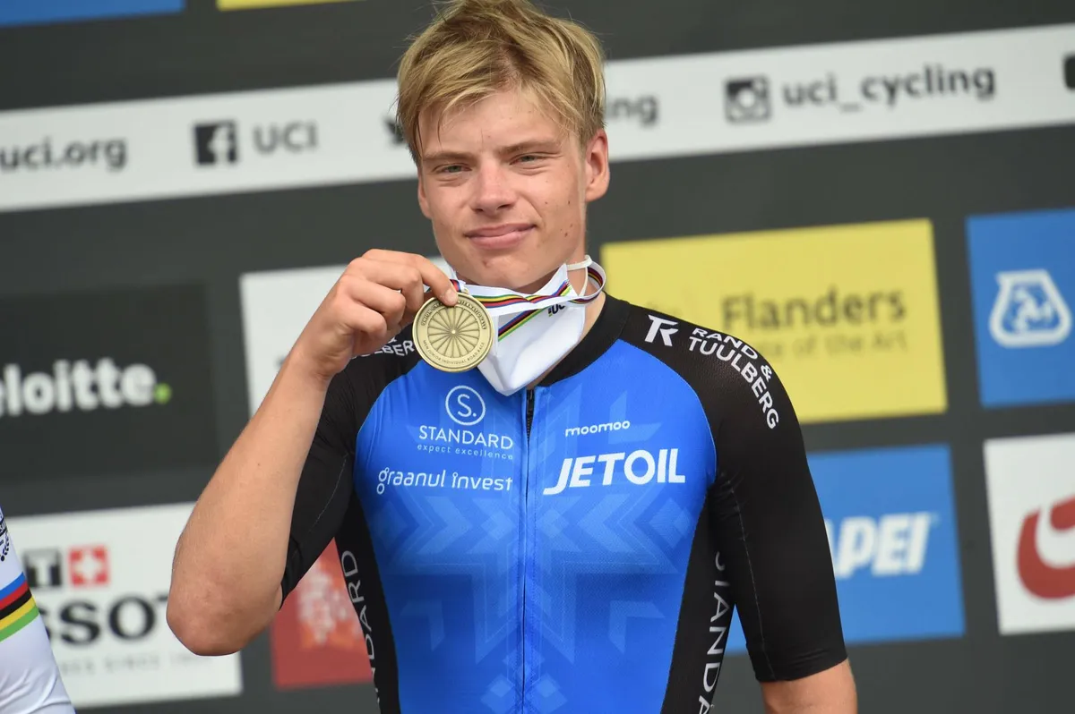 Cycling Tartu
ridadesse kuulub ka mullu Belgias maailmameistrivõistlustel kolmanda koha võitnud Madis Mihkels. Sirotti Stefano