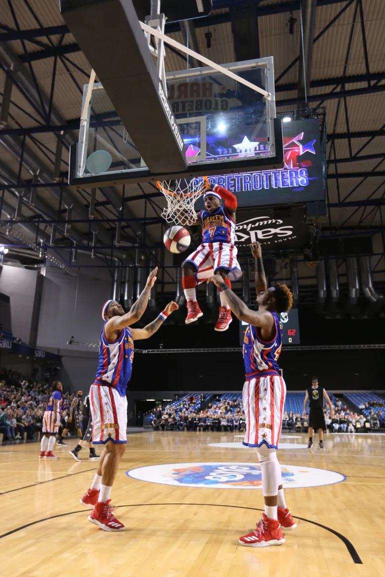 Harlem Globetrotters Saku Suurhallis
