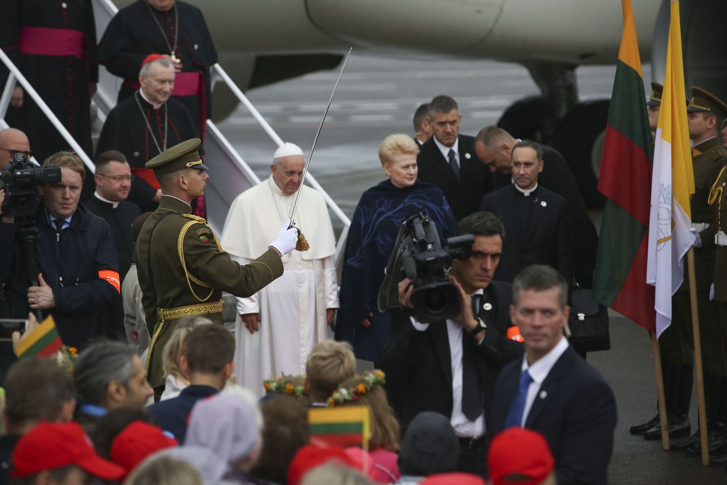 Pāvests Francisks ierodas Lietuvā