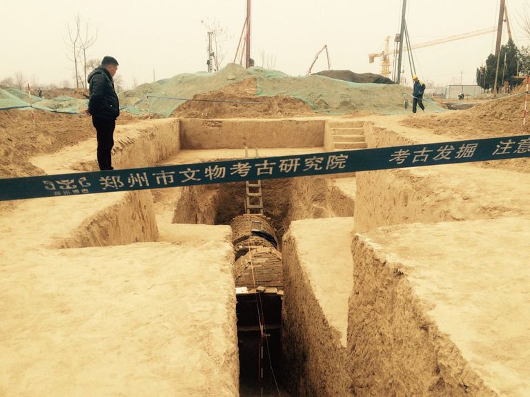 Hiinas leiti kaks matmispaika, millest üks oli minipüramiid ja teine poolsilindri kujuga