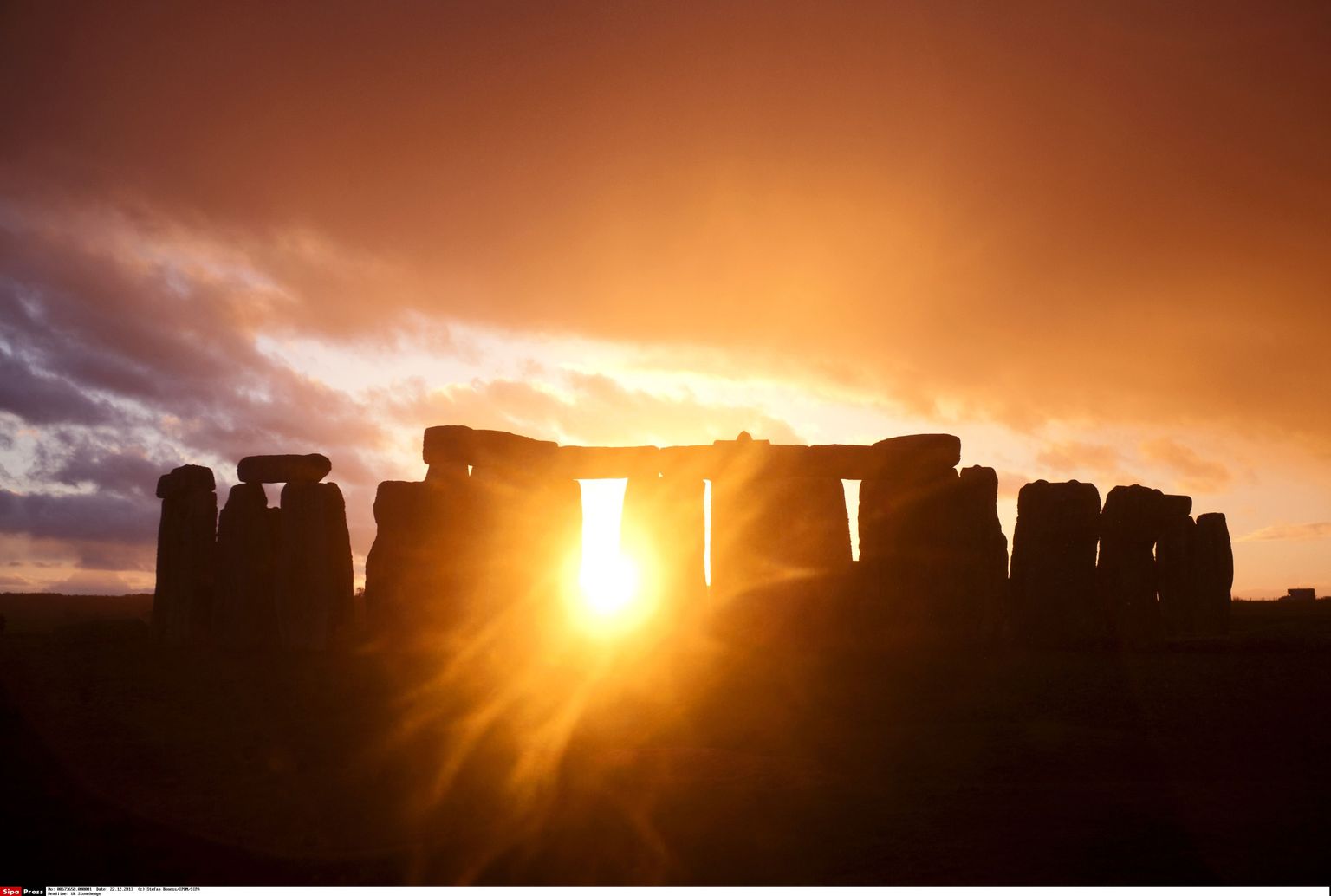 Talvise pööripäeva päike Briti saarte kuulsas megaliitehitises Stonehenge