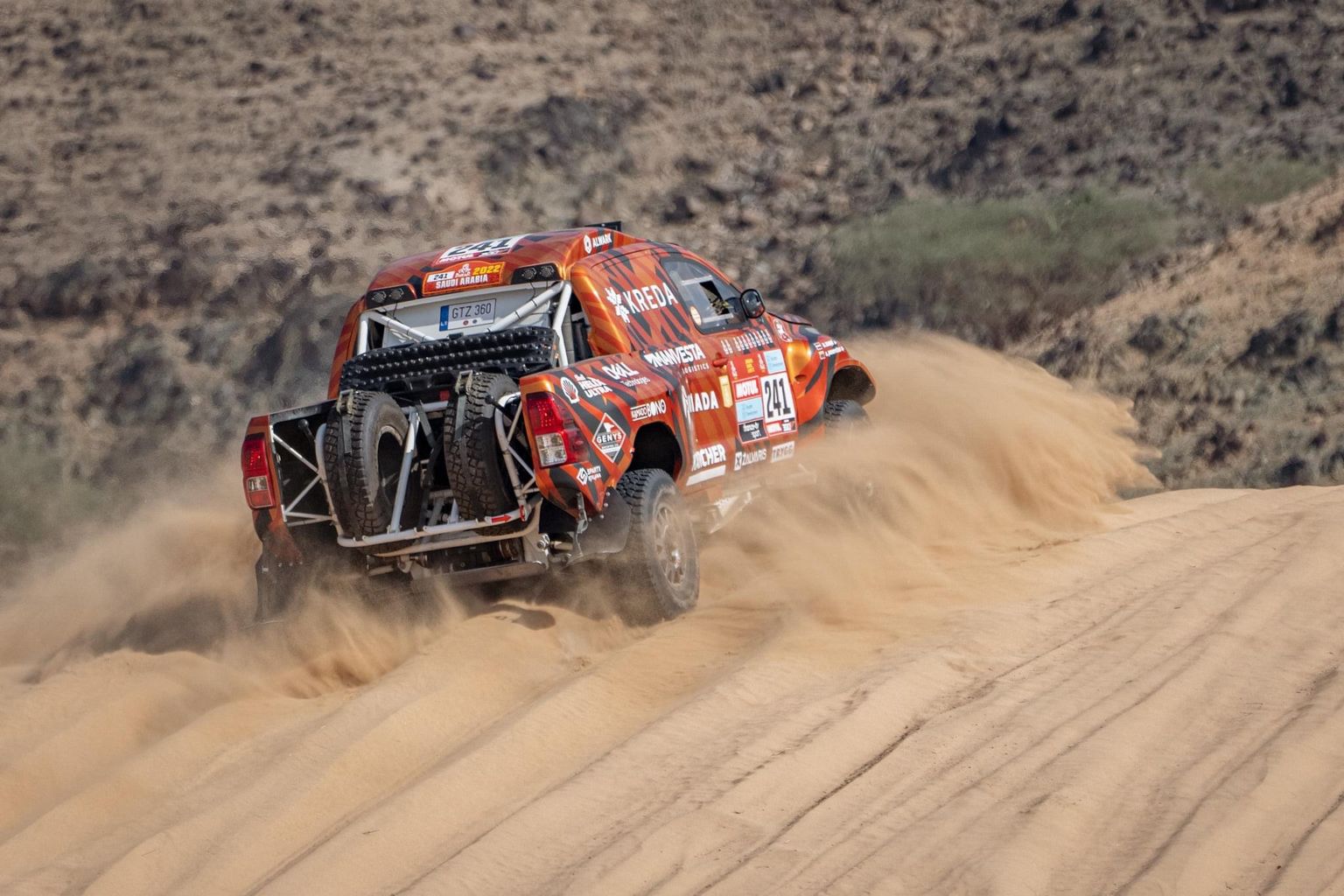 KREDA komandas ekipāža Dakaras rallijreidā