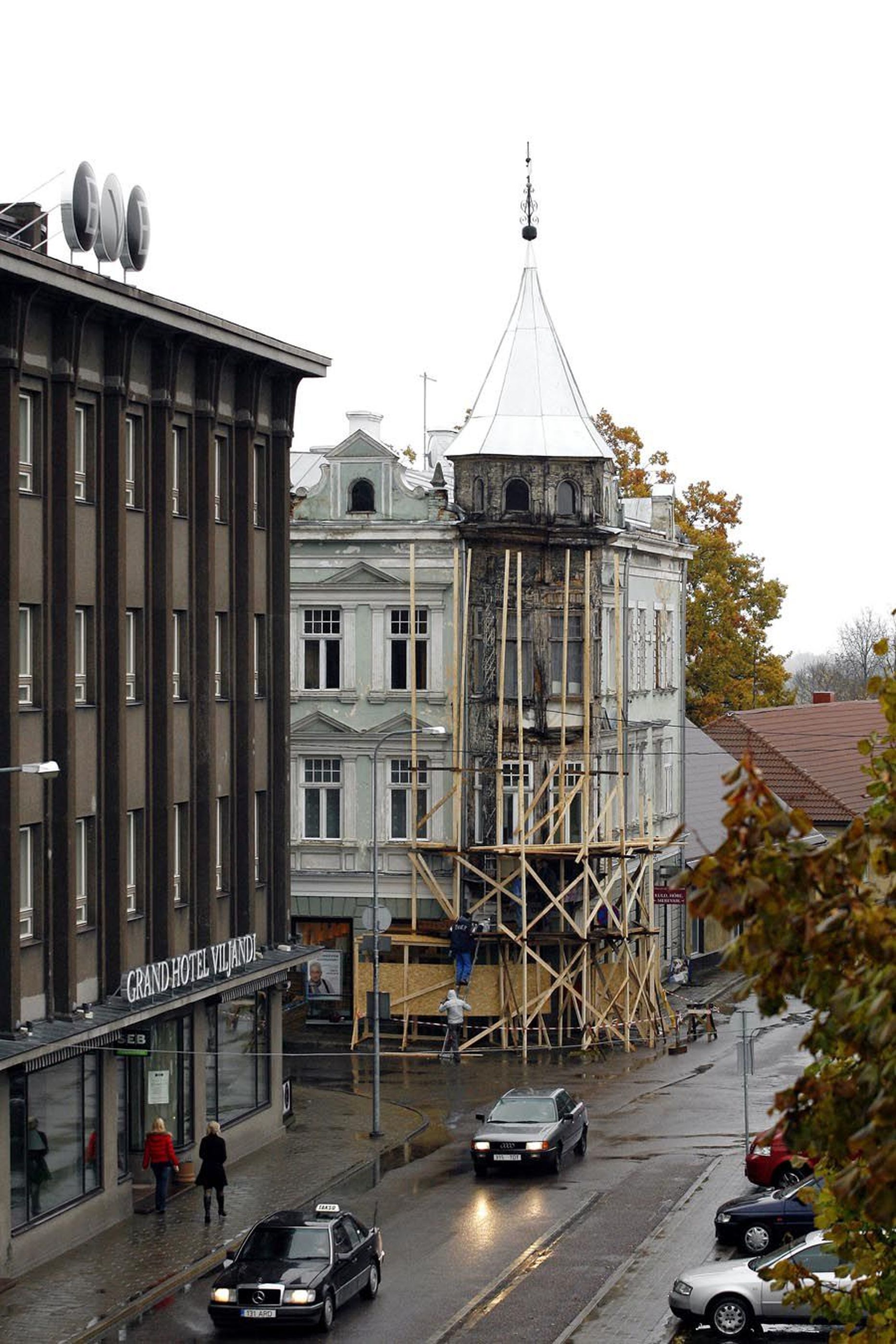 Torni taastamine kestab ehitaja arvates uue aastani.