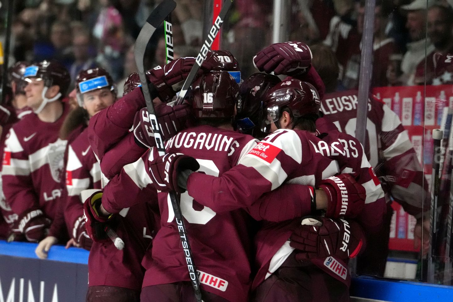 Сборная Латвии выиграла команду Норвегии на чемпионате мира по хоккею.