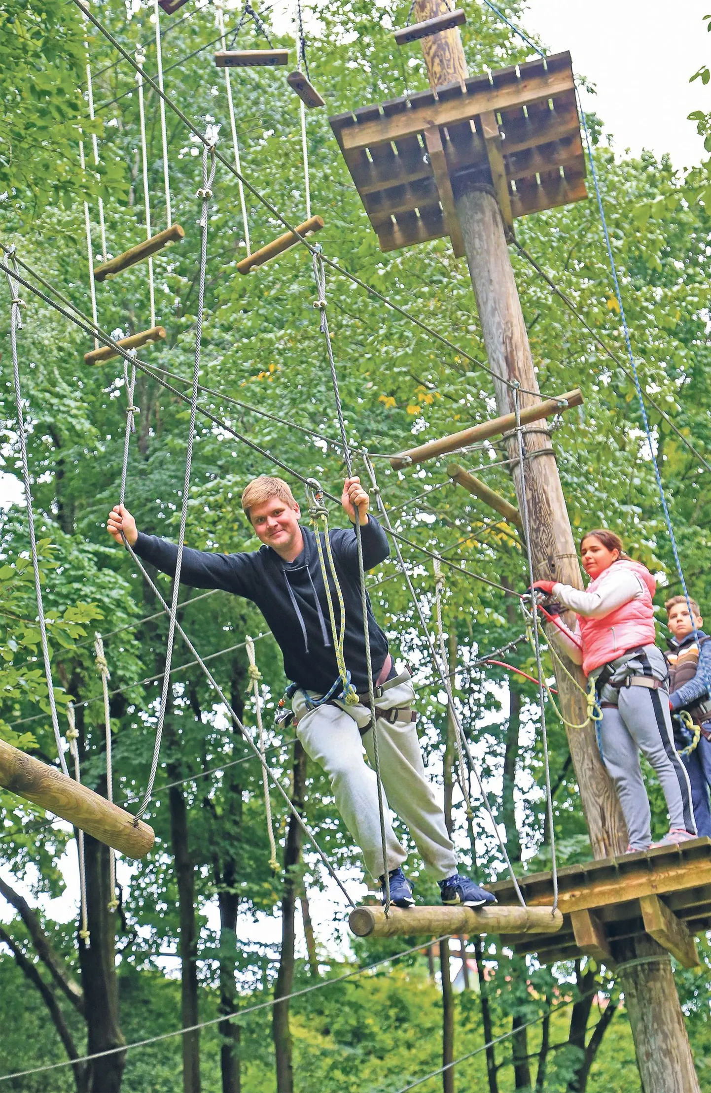 Tartu seikluspargi juhatuse liige Ragnar Kekkonen rääkis, et välirajad on vihmase suvega vähem kasutust leidnud, kuid päästerõngas on Lõunakeskusse rajatud sisepark.