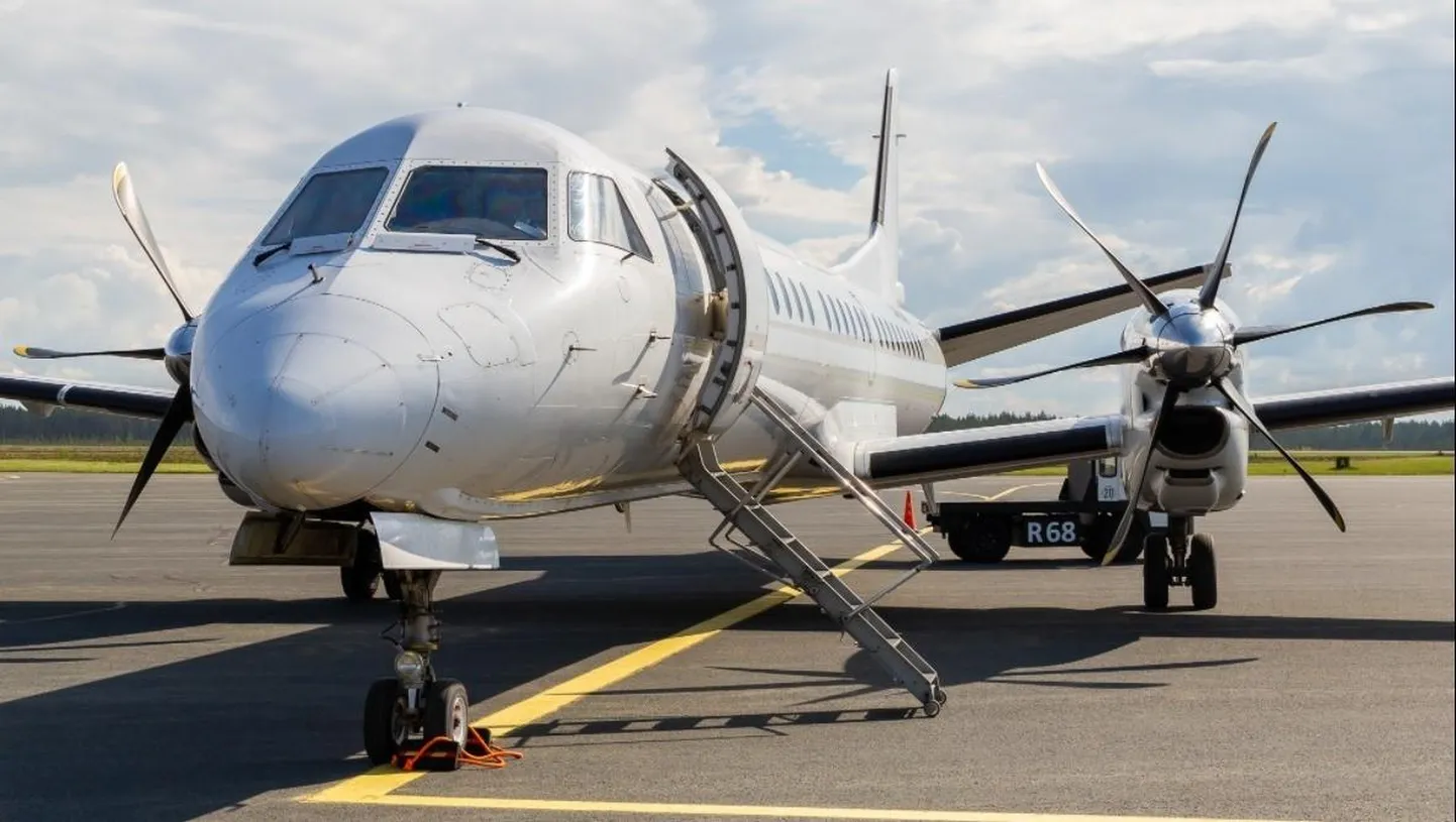 Pärnu ja Helsingi vahel hakkab lendama 50kohaline Saab 2000,