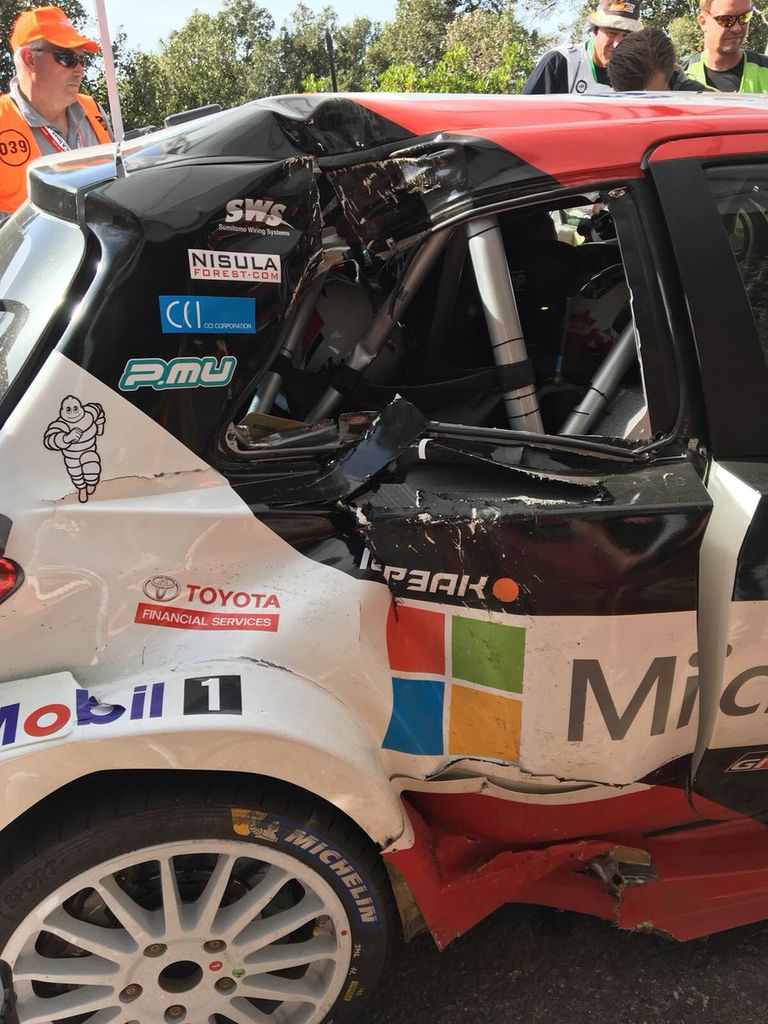 Korsikal põrutas Latvala oma Toyotaga nii kõvasti vastu puud, et turvapuur sai vigastada ja ralli jäi pooleli.