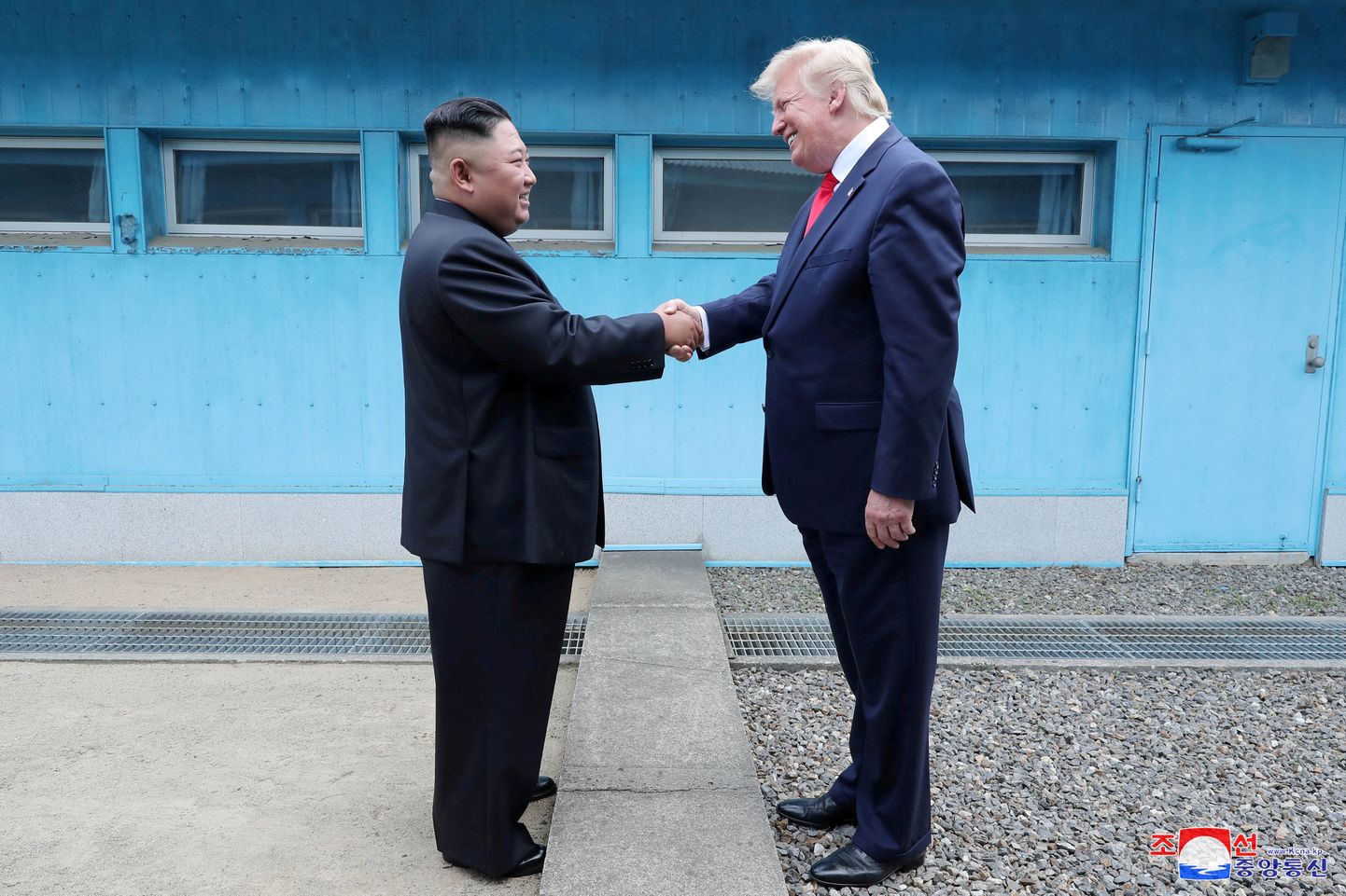 Ziemeļkorejas līderis Kims Čenuns un ASV prezidents Donalds Tramps.