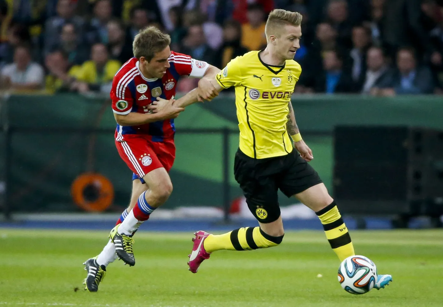Saksamaa koondislastest mahtusid sümboolsesse koosseisu Philipp Lahm (vsakul) ja MArco Reus.
