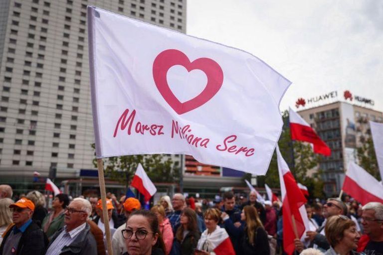 "Марш миллиона сердец" в Польше