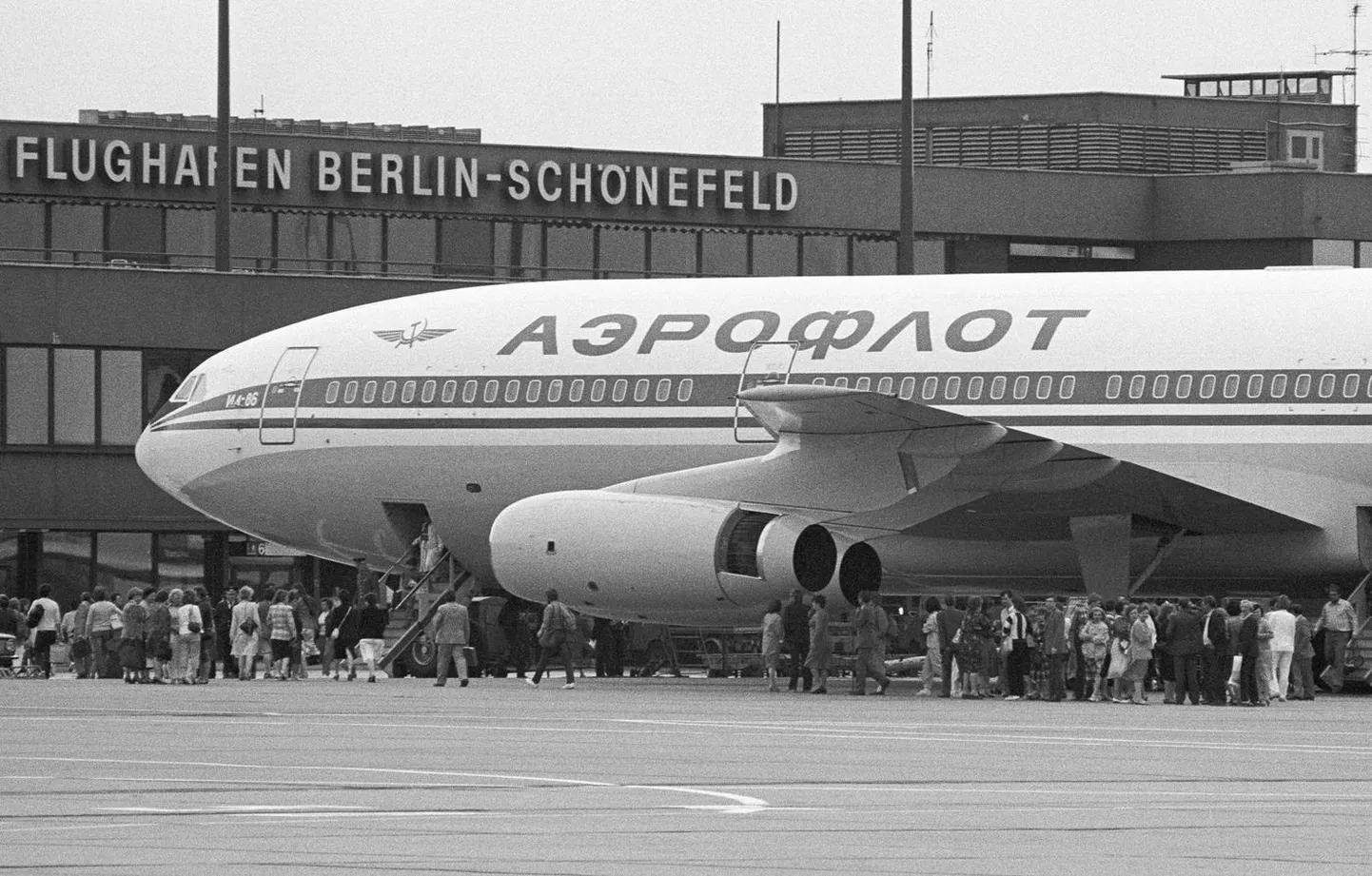 Aerofloti lennuk Ida-Saksamaal Schönefeldi lennuväljal.
