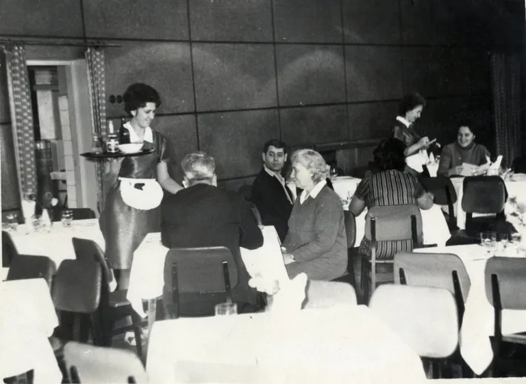 Restorāna “Kosmoss” viesu zāle. 1967.g.