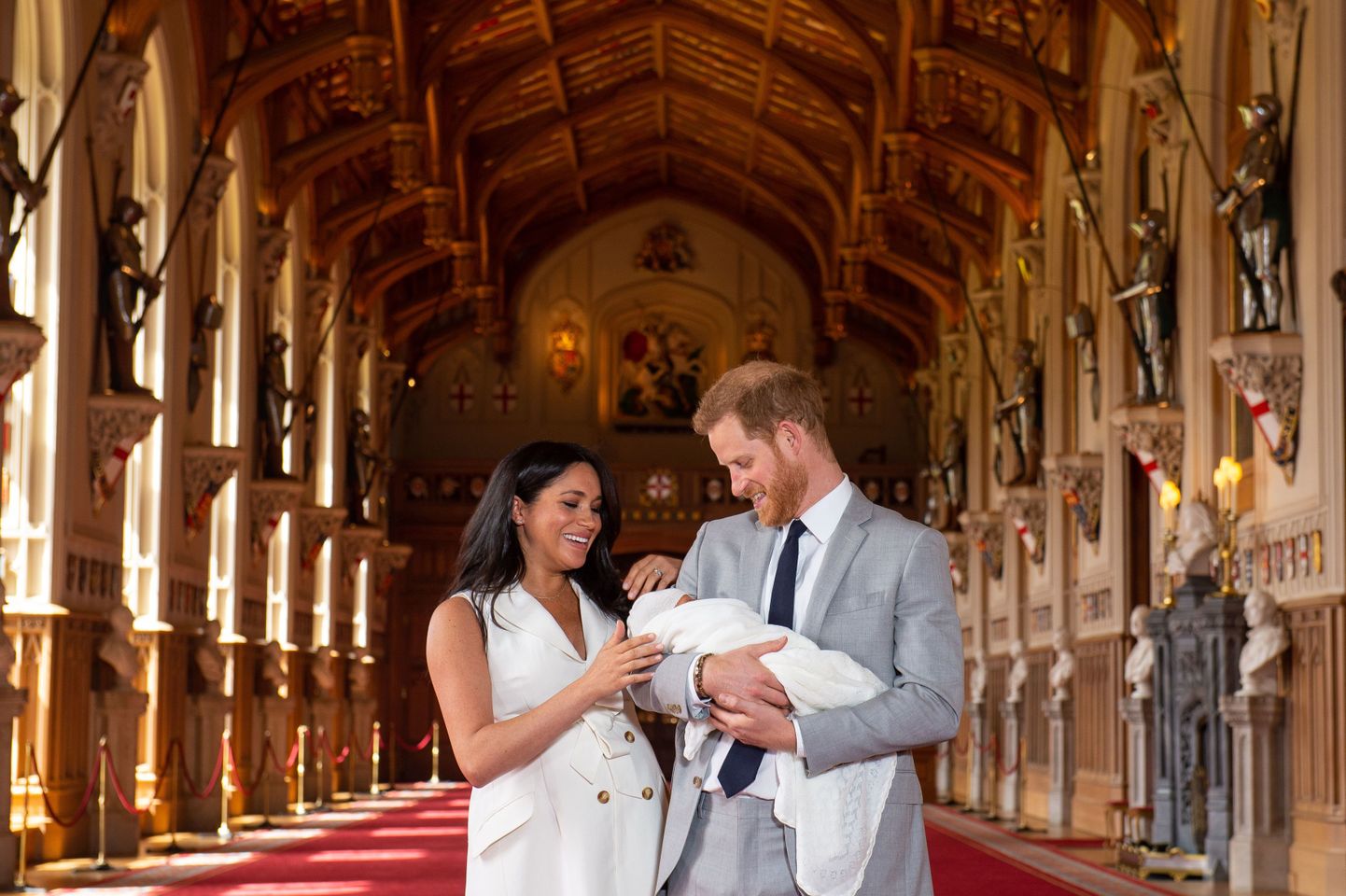 Prints Harry ja Meghan Markle esmaspäeva hommikul sündinud Sussexi beebiga.