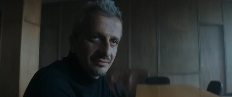 Константин Богомолов в сериале "Псих"