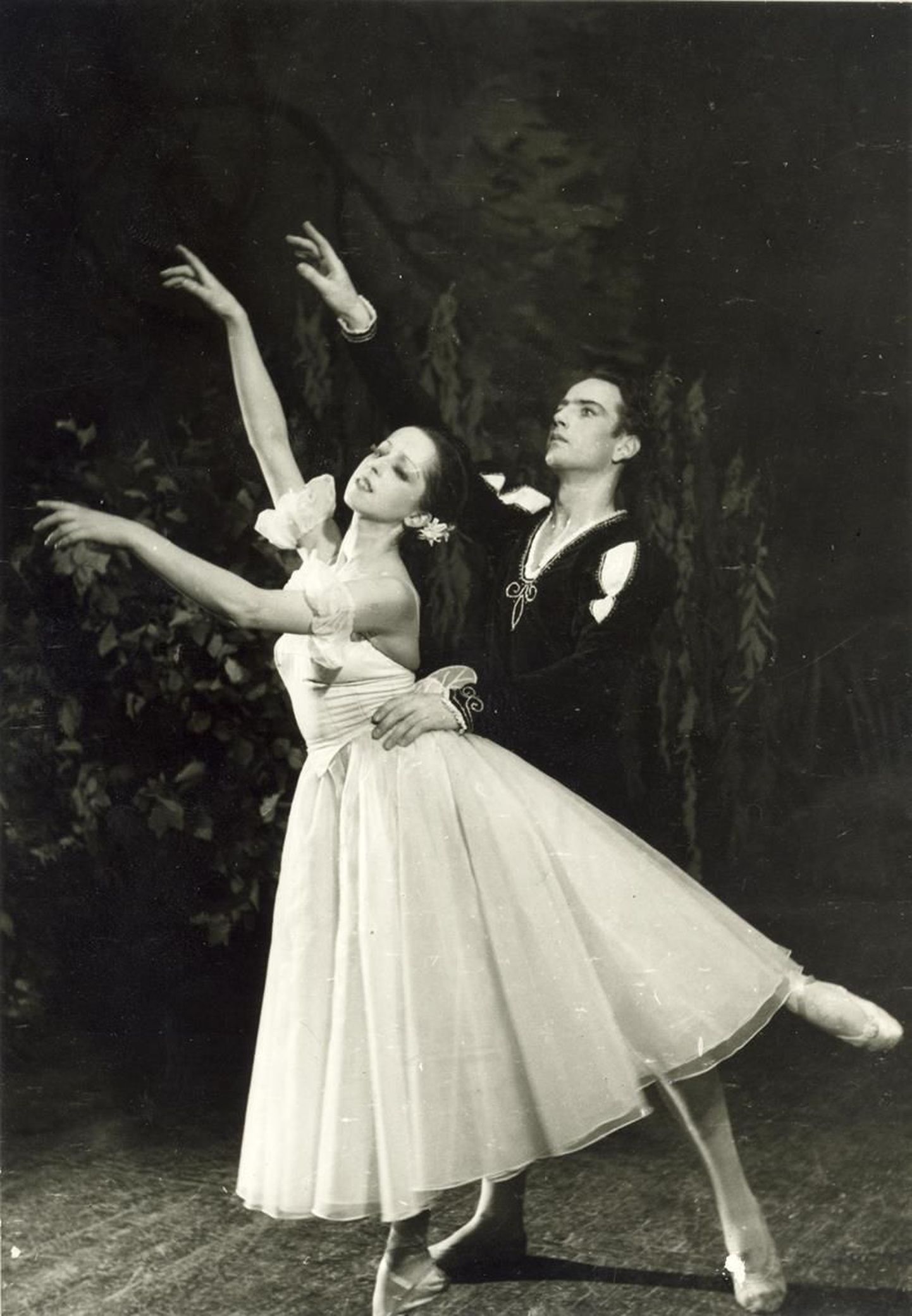 Aime Leis ja Uno Puusaag balletis «Giselle» (1959).