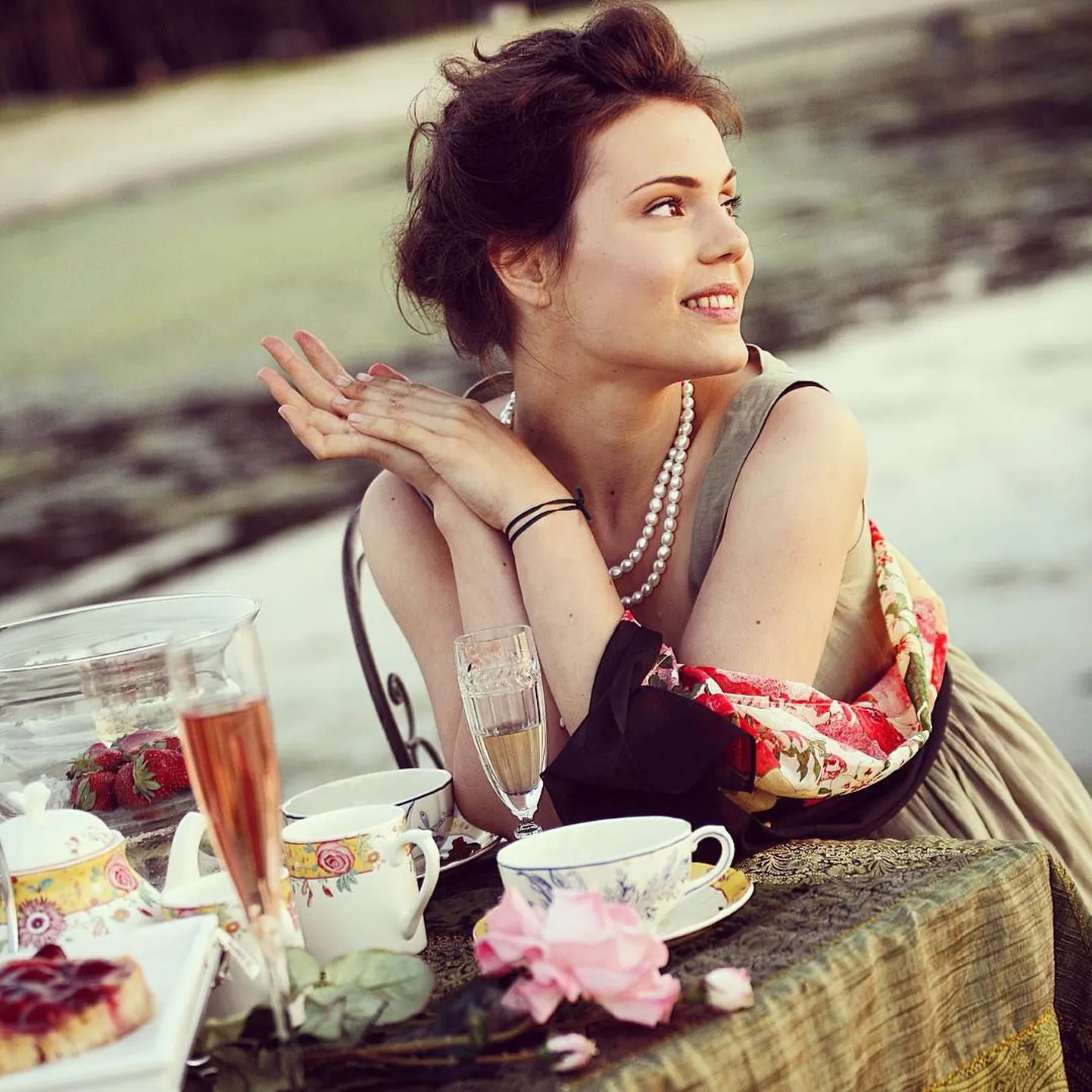 Beatrice'i tütar Simona Hariton oli vaid 20, kui esmakordselt emaks sai.