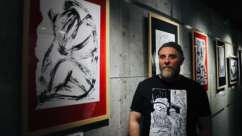 VENE SÕJALAEV, KÄI P... ⟩ Jõhvis sündinud plakatikunstnik pälvis Ukraina presidendilt riikliku tunnustuse