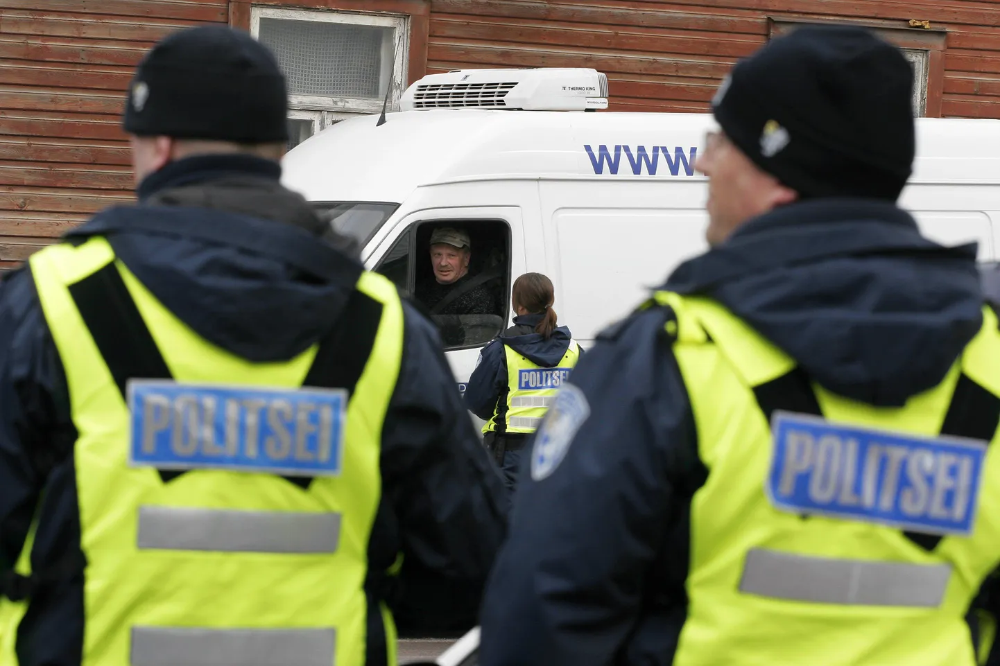 Turvaettevõtted tahaksid koos politseiga tänaval korda pidada.