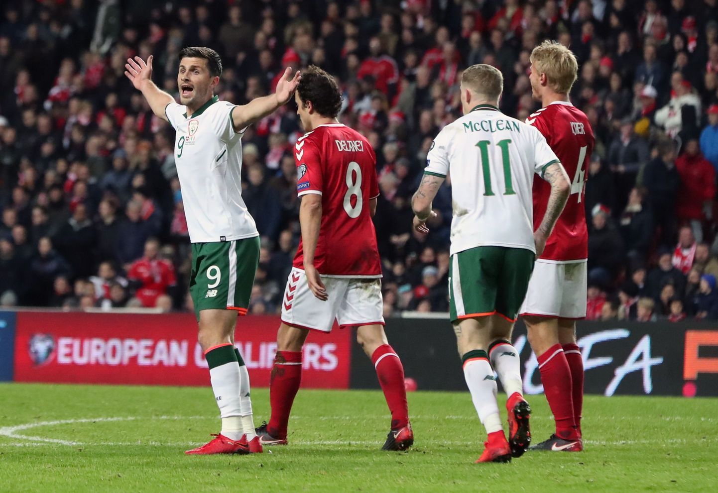 Taani ja Iirimaa leppisid esimeses play-off-matšis 0:0 viiki.