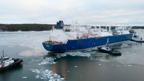 Kiiruga Soome soetatud kallis gaasilaev seisab jõude