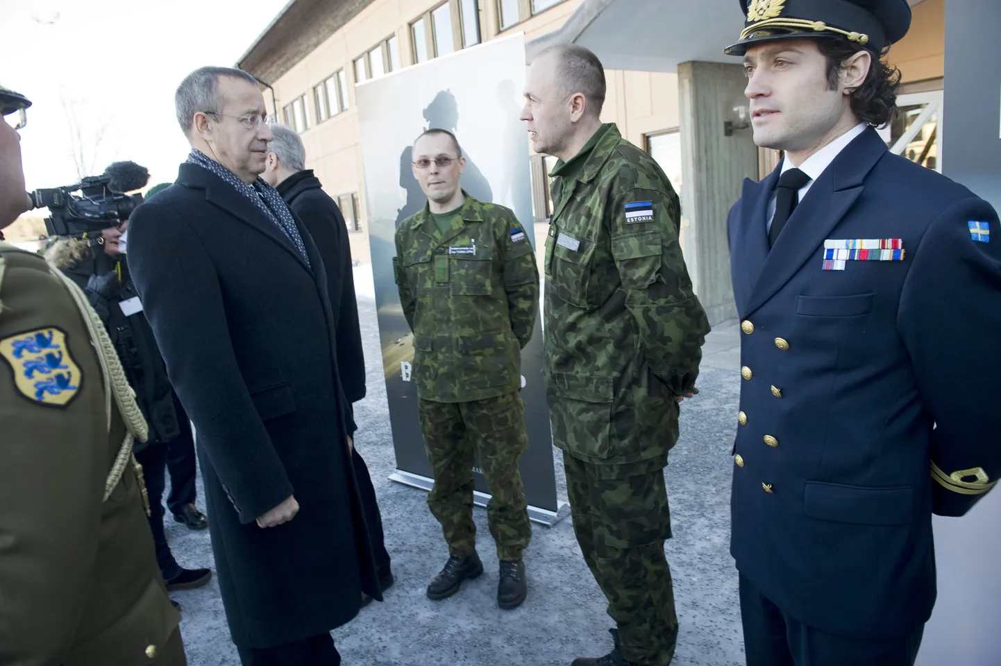 Toomas Hendrik Ilves major Andres Noolega rääkimas.