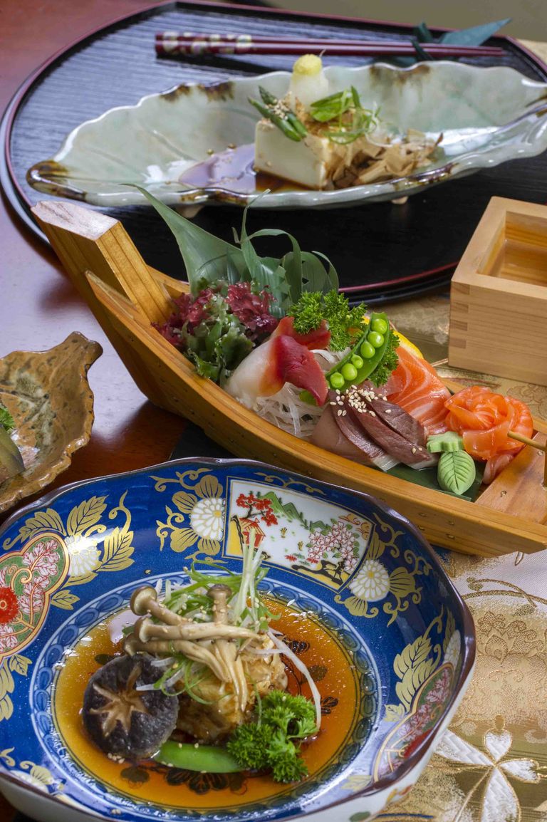 Jaapani köök tuleb uue hooga - stiilinäide Tallinnas asuva Haku restorani valikust.