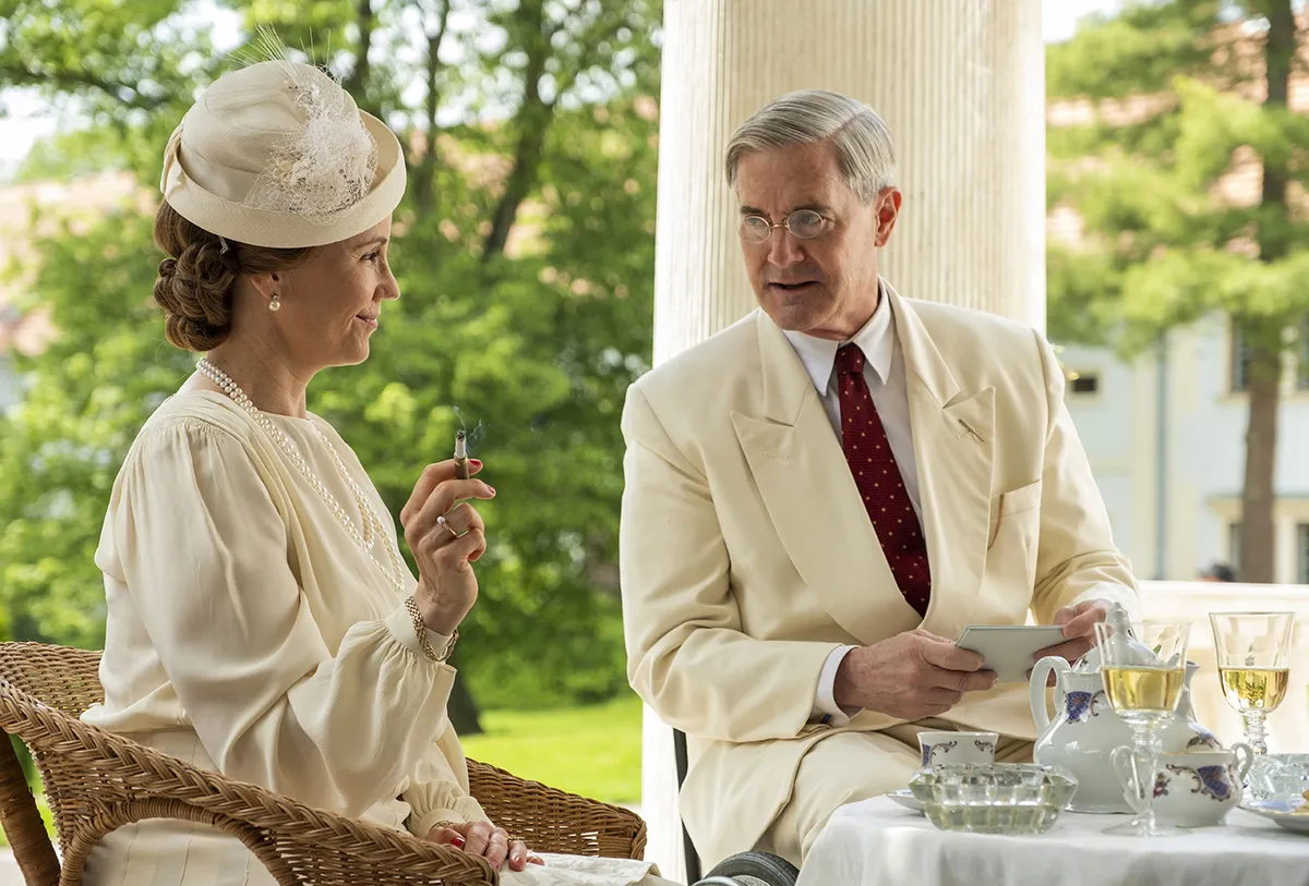 Sofia Helin kroonprintsess Märthana ja Kyle MacLachlan president Rooseveltina