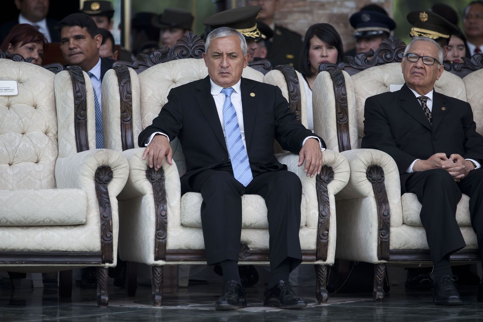 Guatemala president Otto Perez Molina  (keskel)