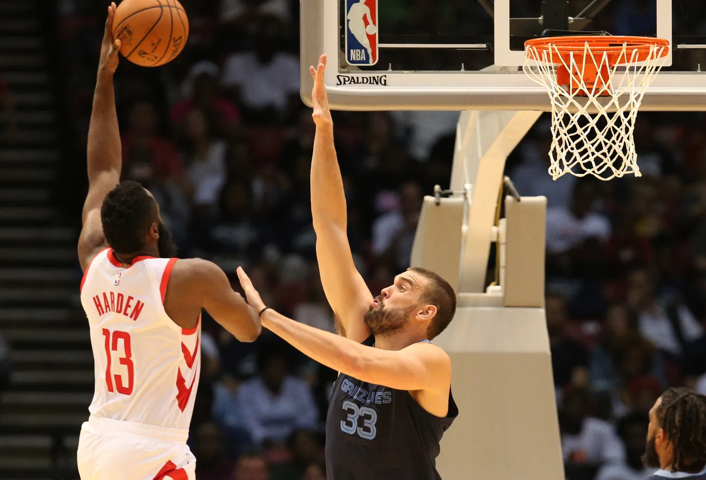 James Harden ja Marc Gasol.