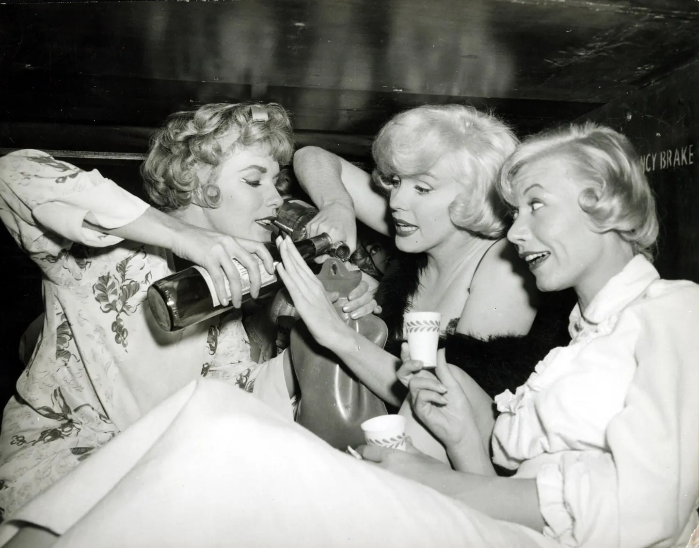 Marilyn Monroe filmis «Džässis ainult tüdrukud».