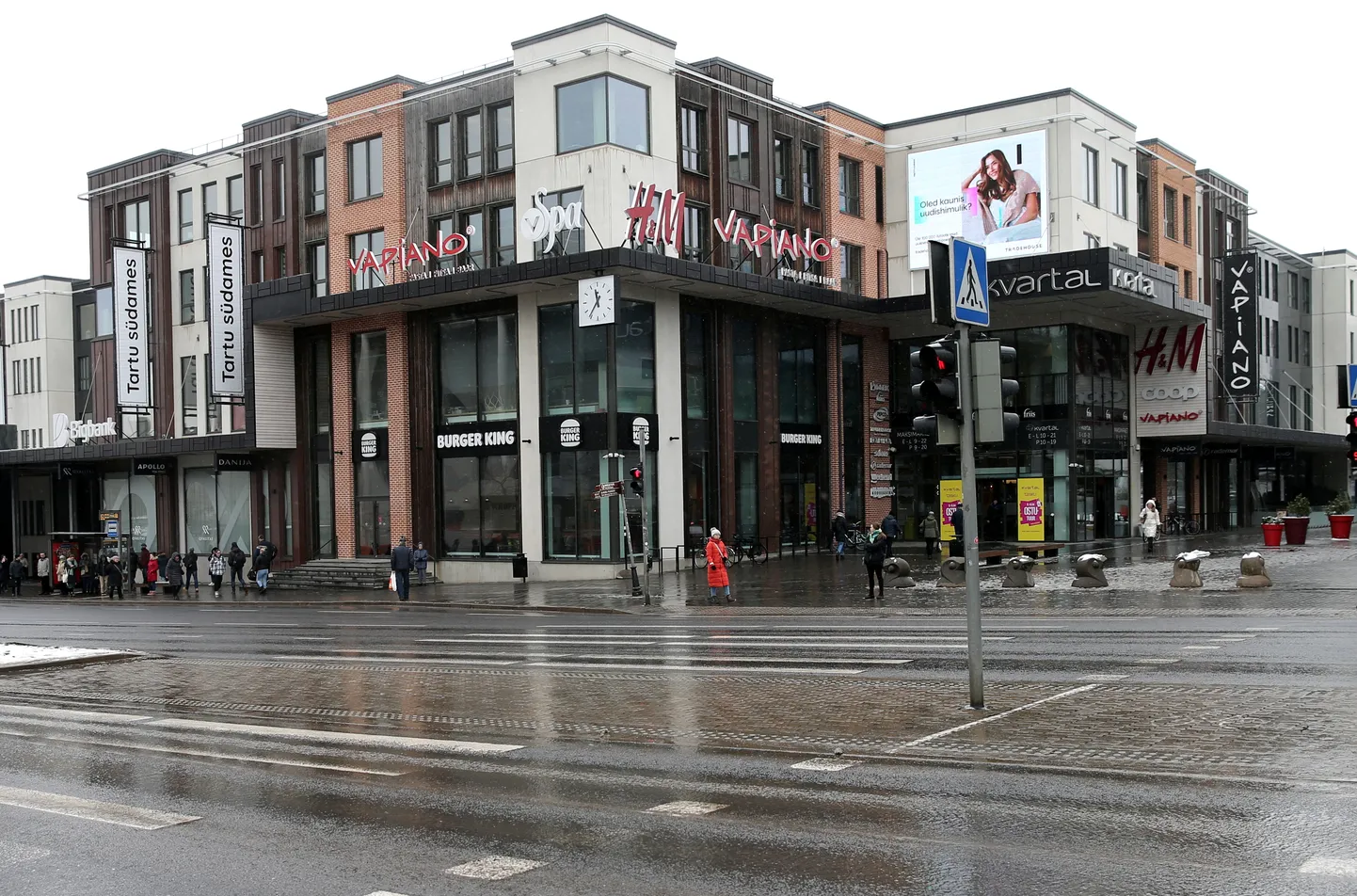 Kvartali kaubanduskeskuse maa-aluseid ruume saab edaspidi ohu korral varjumiseks kasutada.