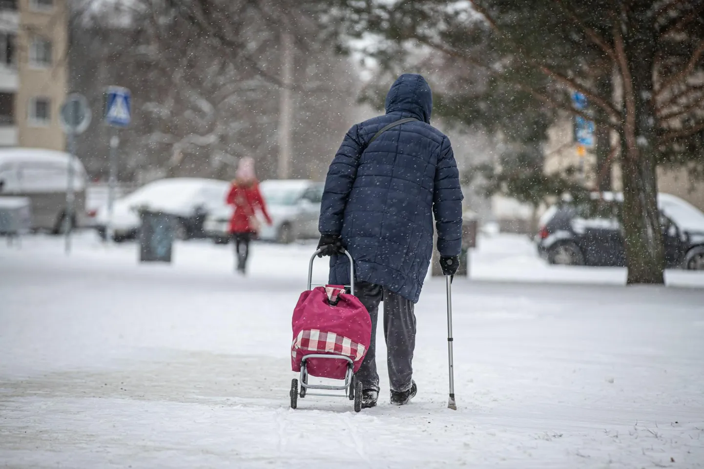 Eesti inimesed peavad palju rohkem ja kauem tööd tegema kui teiste Euroopa riikide elanikud.