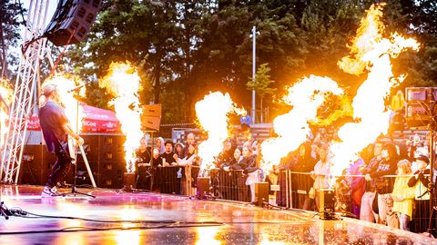 GALERII ⟩ Korralik möll! Menubändid panid Keilas 3 Giganti suvetuurile väärika punkti