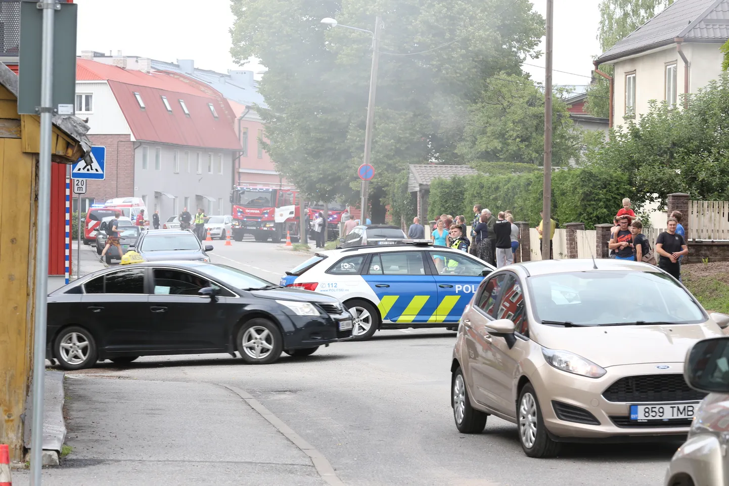 Kortermaja plahvatus ja põleng Tartus.