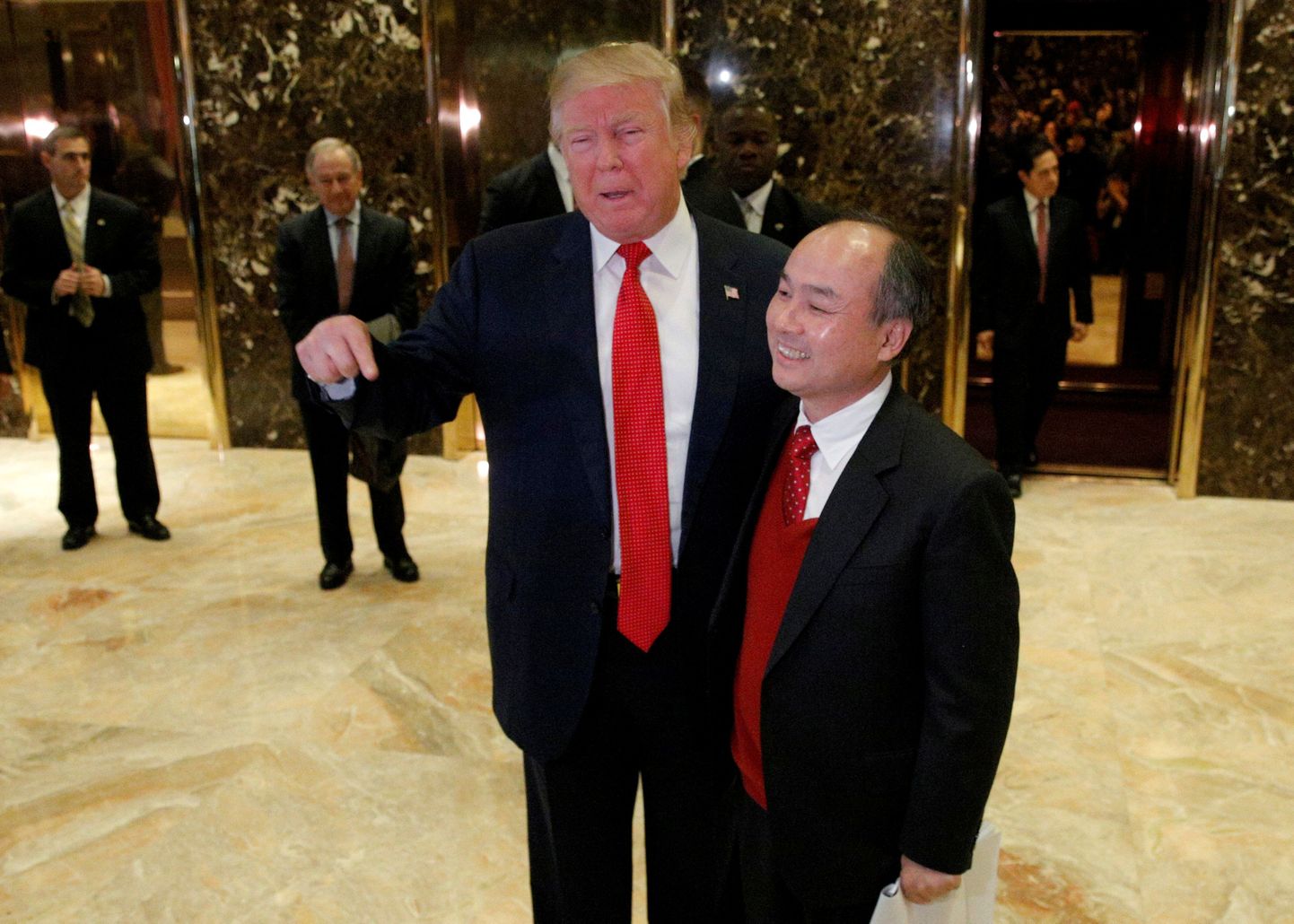Donald Trump ja Masayoshi Son on sõbralikes suhetes.