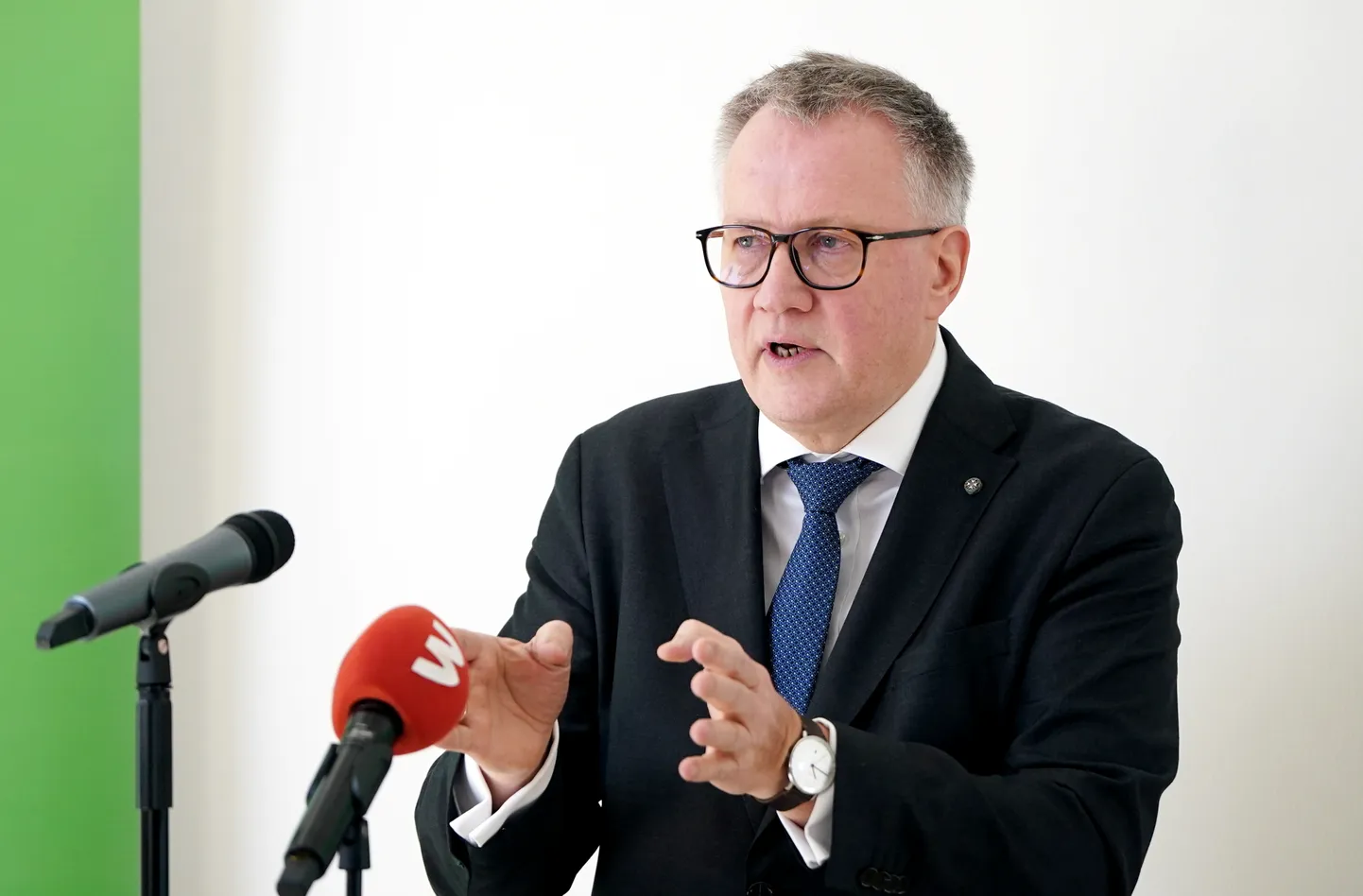 Finanšu ministrs, partijas "Vienotība" valdes priekšsēdētājs Arvils Ašeradens piedalās partiju apvienības "Jaunā vienotība" pašvaldību vēlēšanu sarakstu prezentācijas pasākumā Rīgas pils Latvijas Nacionālā vēstures muzejā.