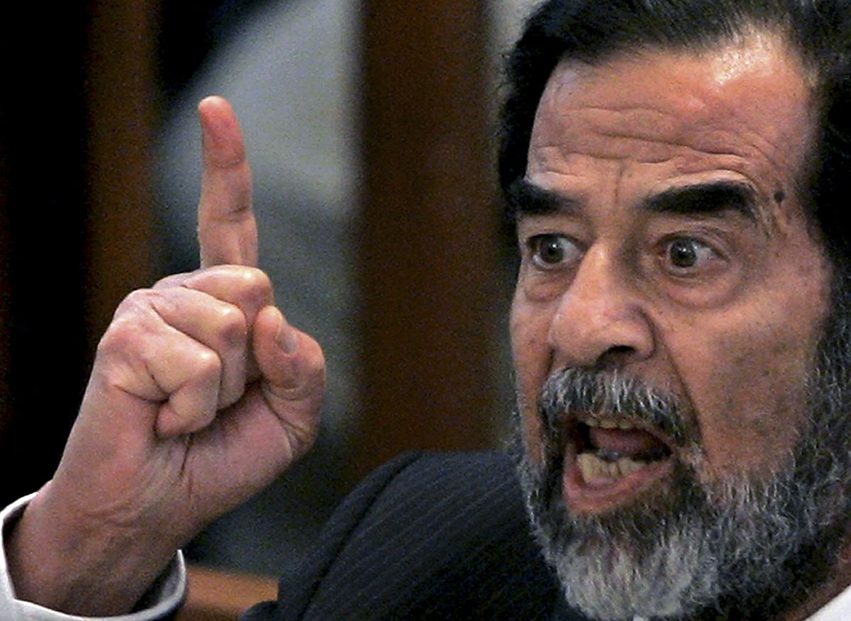 Iraagi endine juht Saddam Hussein 2006 Bagdadi kohtus.