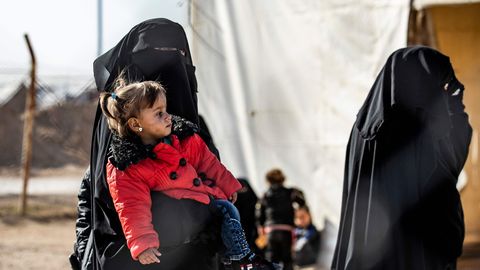 Soome politsei kahtlustab naist oma laste kaubitsemises Süüriasse