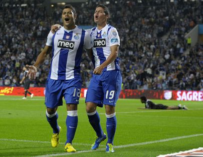 Hulk (vasakul) ja James Rodriguez alustasid oma Euroopa karjääri FC Portos ja seejärel on nad suurte rahade eest liikunud juba edasi järgmistesse tiimidesse.